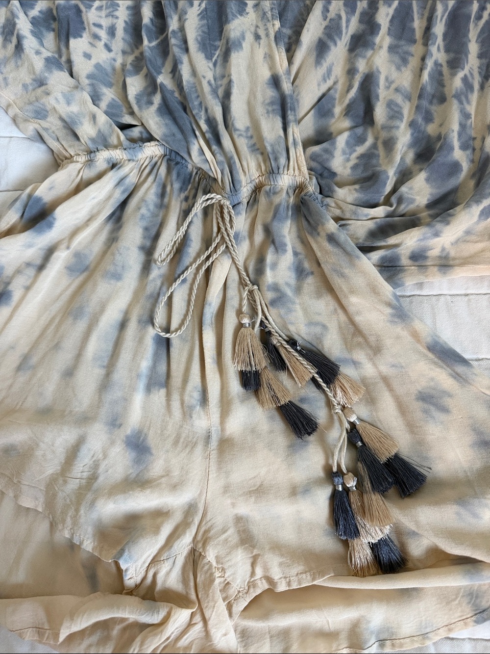 Surf Gypsy M Tie-Front Tie-Dye Kimono Romper in Blue and Cream - Picture 5 of 5